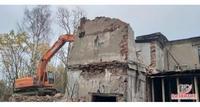 Снос старого дома в Ленобласти